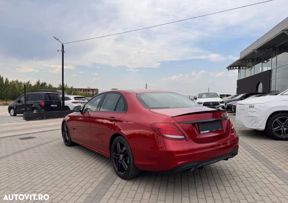 Mercedes-Benz E 350 D 4MATIC Aut. - 4