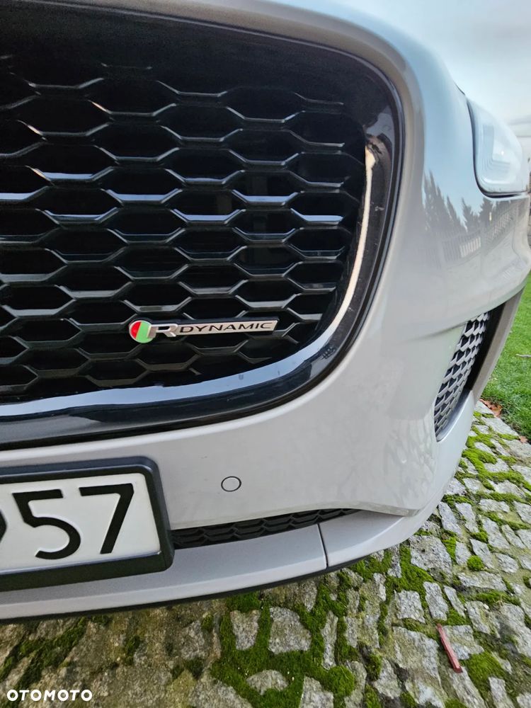 Jaguar E-Pace D150 R-Dynamic - 8
