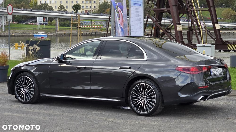 Mercedes-Benz Klasa E 220 d 4-Matic AMG - 2