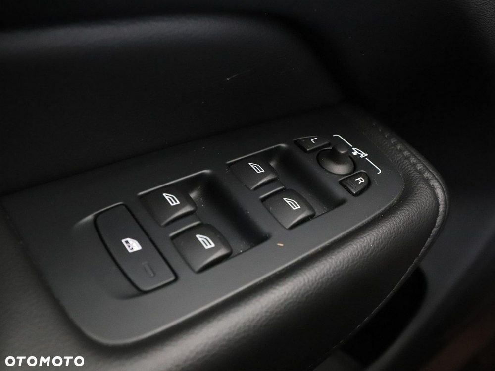 Volvo XC 60 B4 D Core - 36