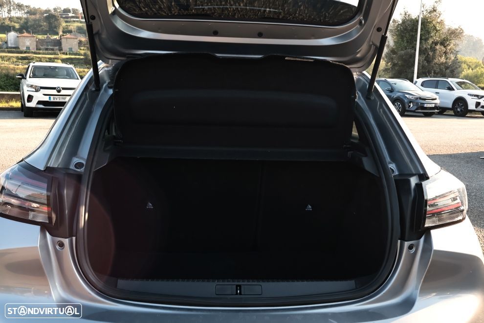 Peugeot 208 1.2 PureTech Allure - 17