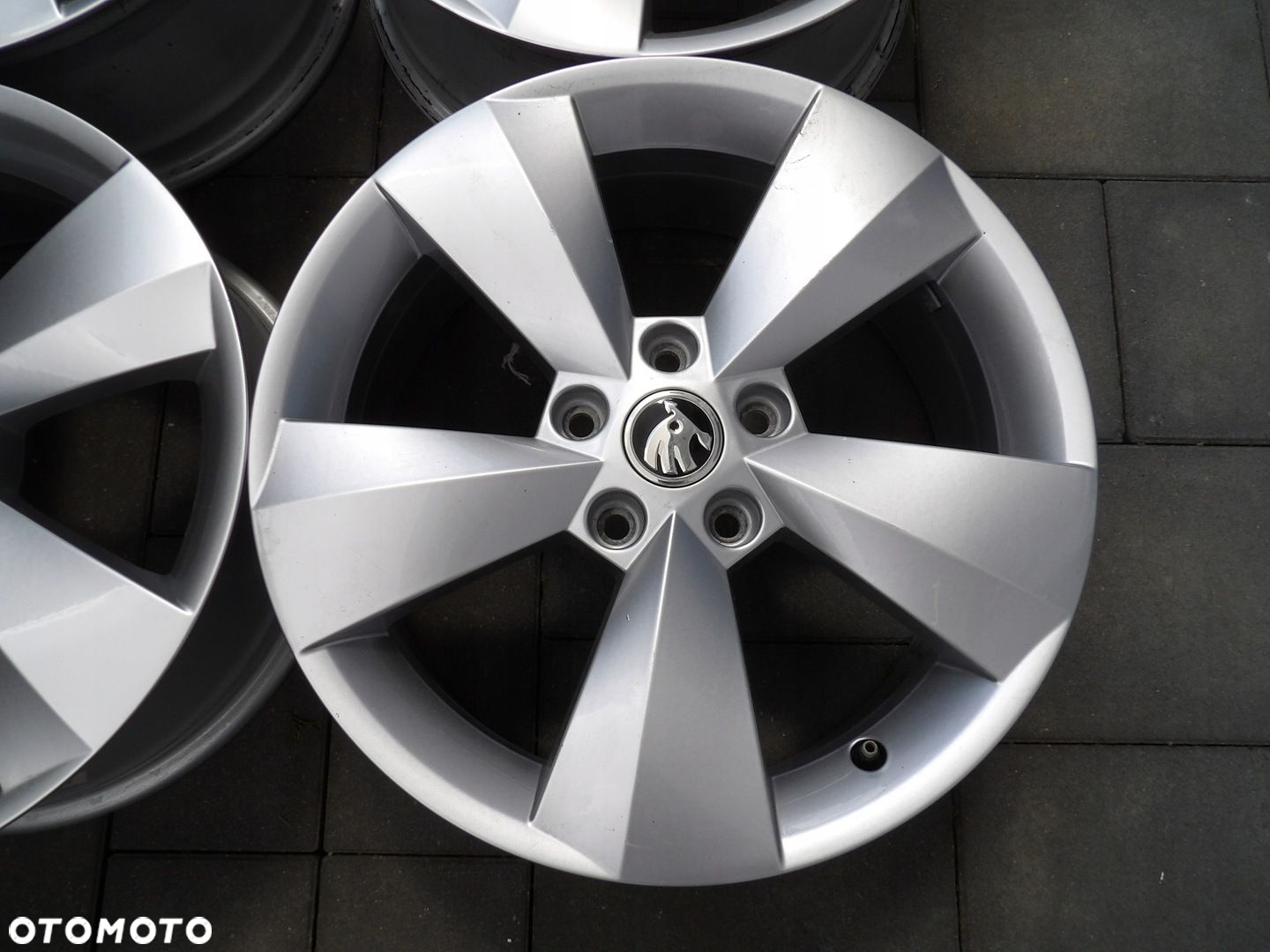 ALUFELGI ORYGINAŁ 17 SKODA 5X112 - 2