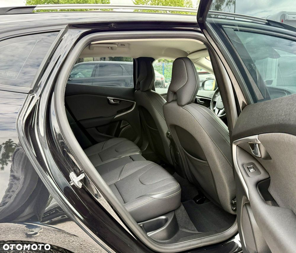 Volvo V40 Cross Country D3 Drive-E Momentum - 12