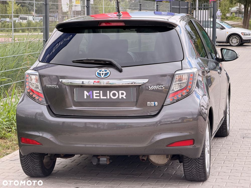 Toyota Yaris - 12