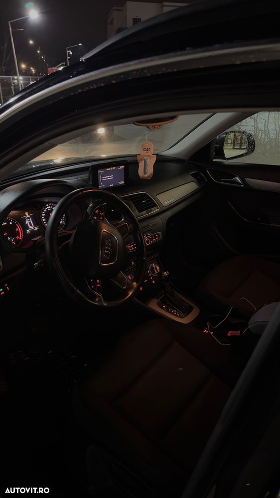 Audi Q3 2.0 TDI Quattro S-Tronic - 8