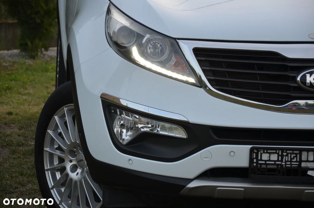Kia Sportage 1.7 CRDI 2WD ISG Dream-Team Edition - 10