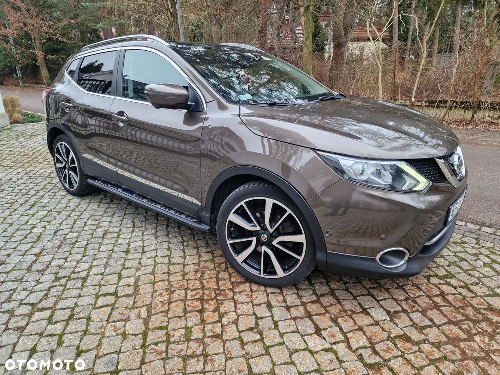 Nissan Qashqai 1.6 DCi Xtronic TEKNA - 2