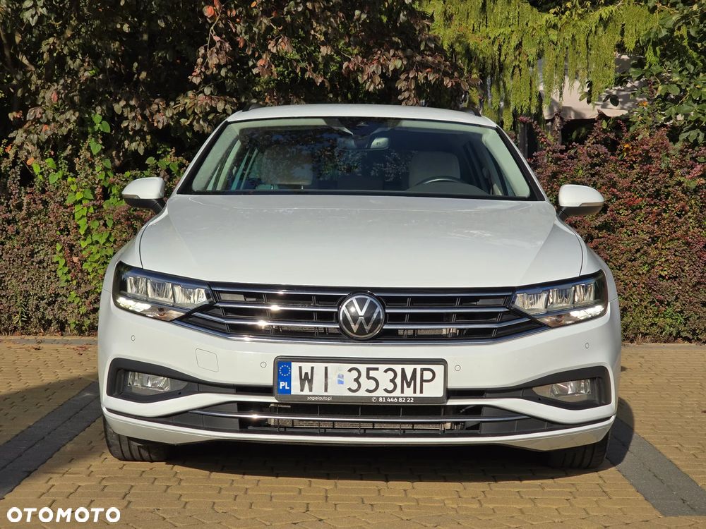 Volkswagen Passat Variant 2.0 TDI EVO Elegance DSG - 16