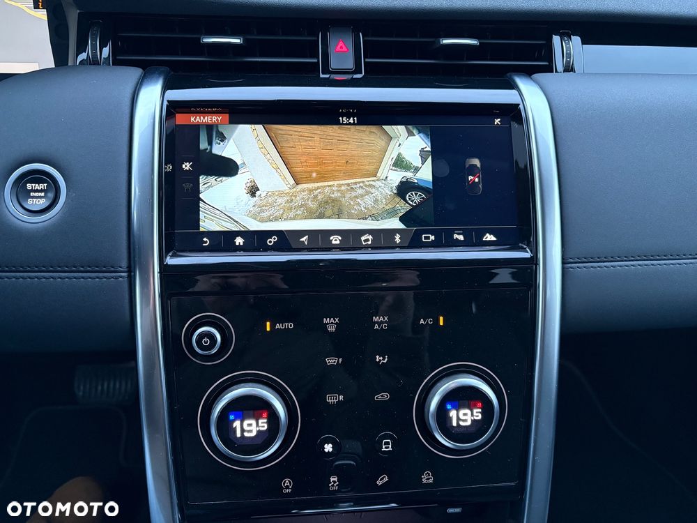 Land Rover Discovery Sport 2.0 P200 mHEV - 17