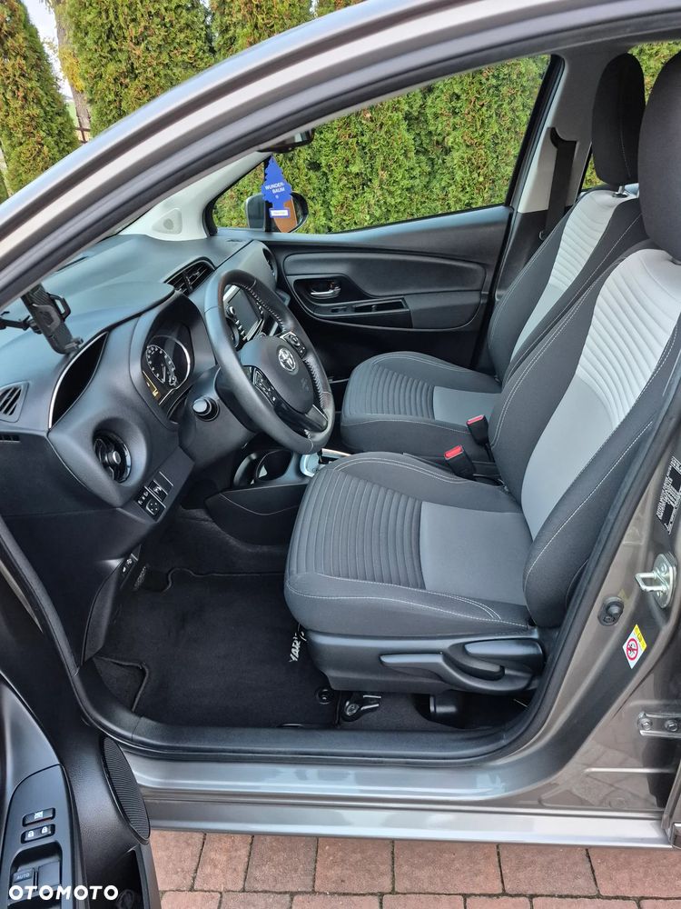 Toyota Yaris - 23