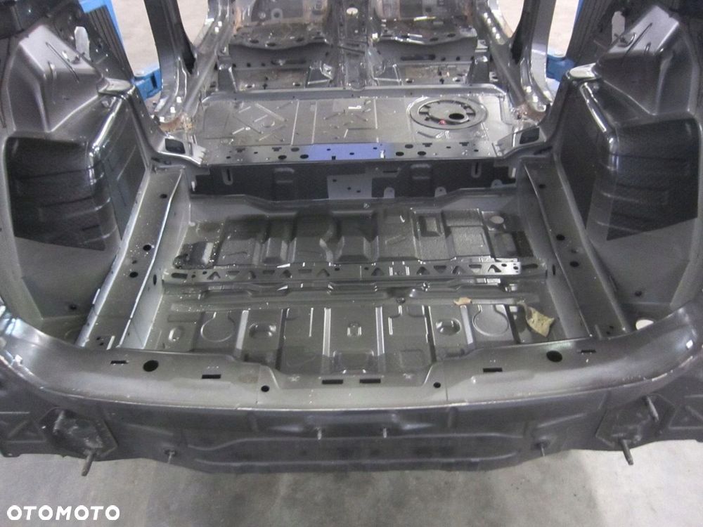 BMW X1 F48 KAROSERIA TYŁ PAS TYLNY BŁOTNIKI B39 WANNA 41007402515 TYŁ - 2