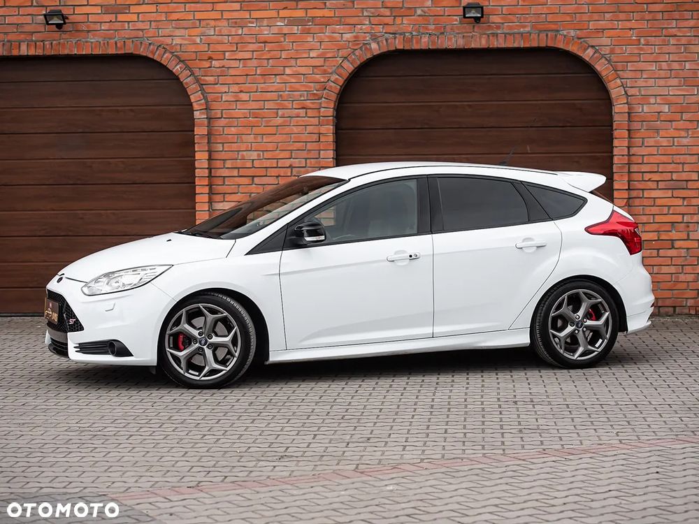 Ford Focus 2.0 EcoBoost ST - 7