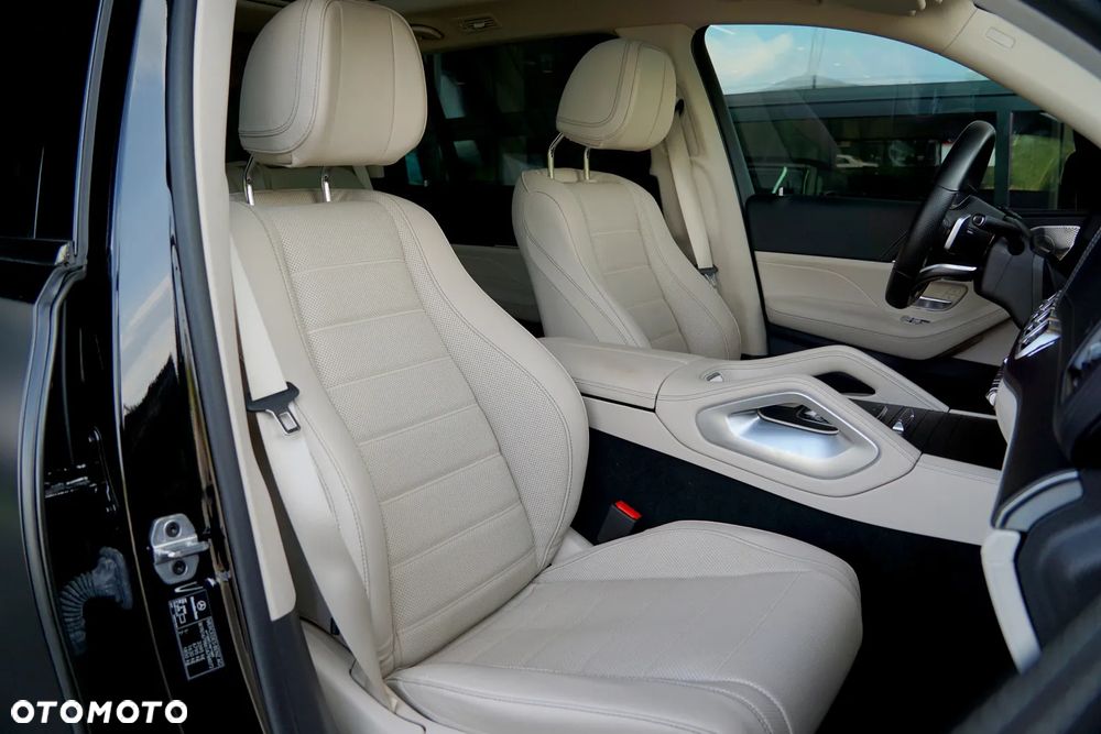 Mercedes-Benz GLS 580 4Matic 9G-TRONIC - 24