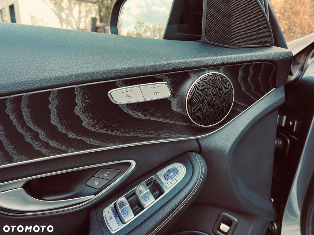 Mercedes-Benz Klasa C 220 d 4MATIC 9G-TRONIC - 12