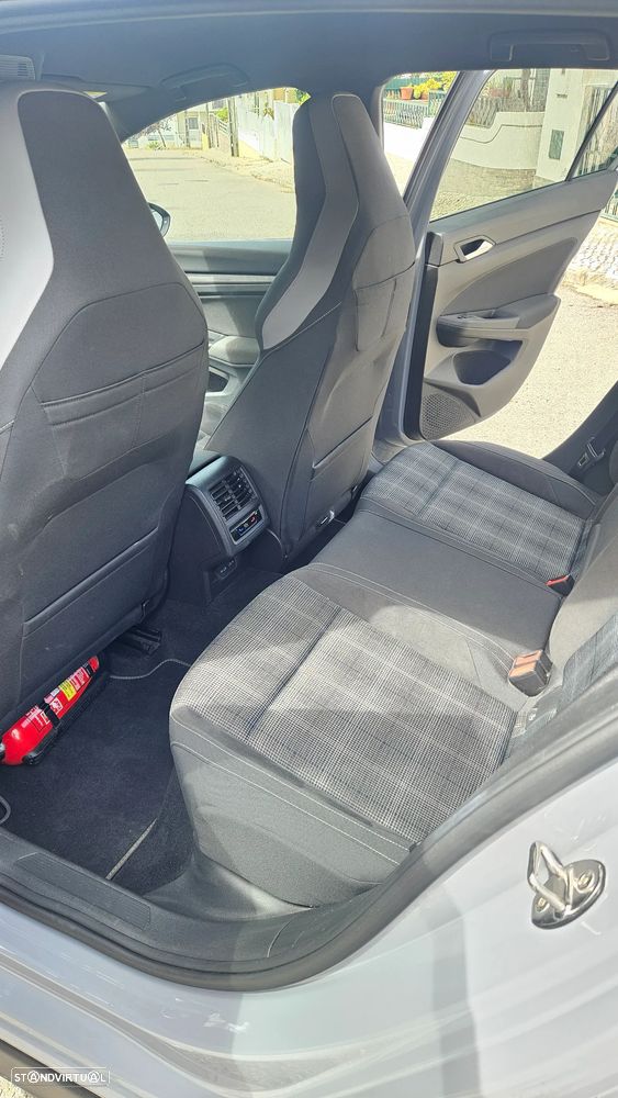 VW Golf 2.0 TDI GTD DSG - 10