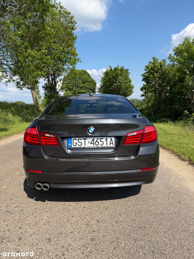 BMW Seria 5 530d xDrive - 6