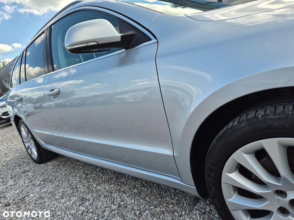 Skoda Superb 2.0 TDI DSG Exclusive - 21