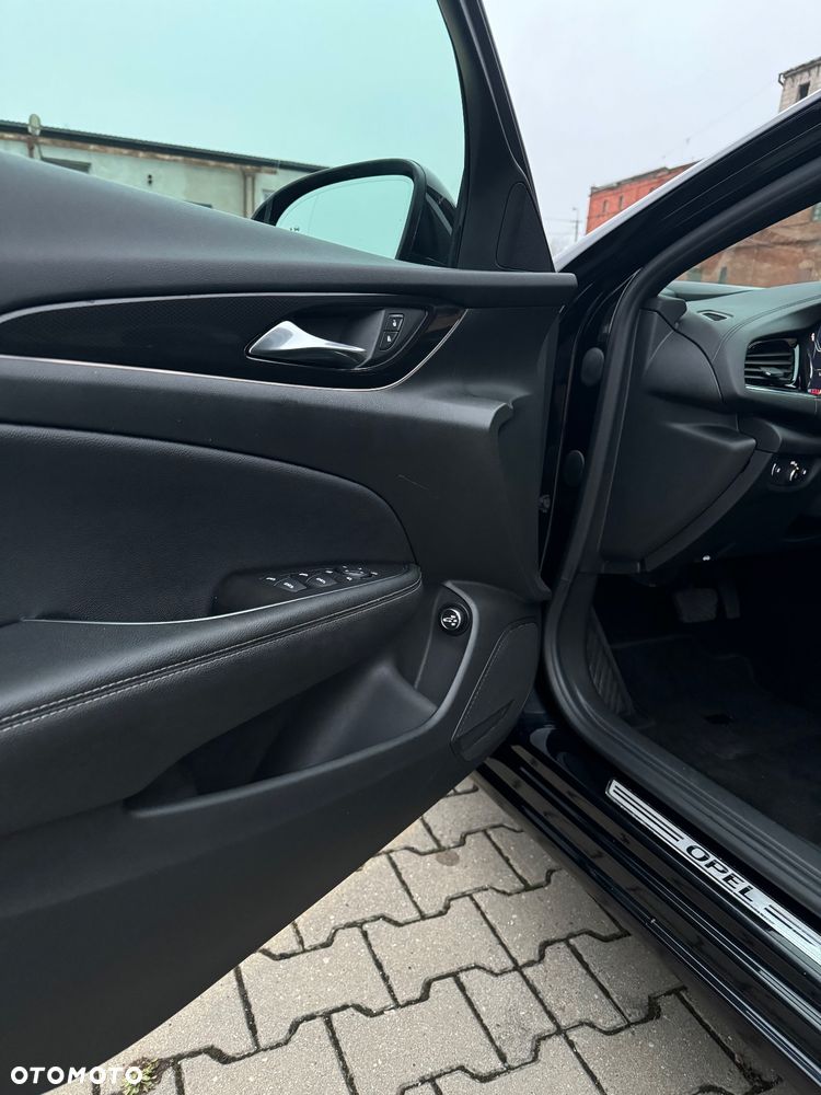 Opel Insignia - 13
