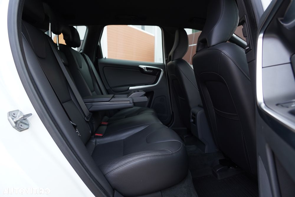 Volvo XC 60 - 12