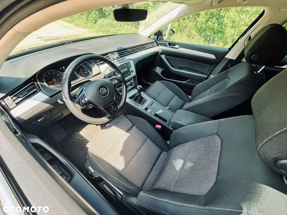 Volkswagen Passat 1.8 TSI BMT Comfortline - 9
