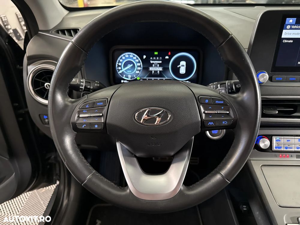 Hyundai KONA - 18