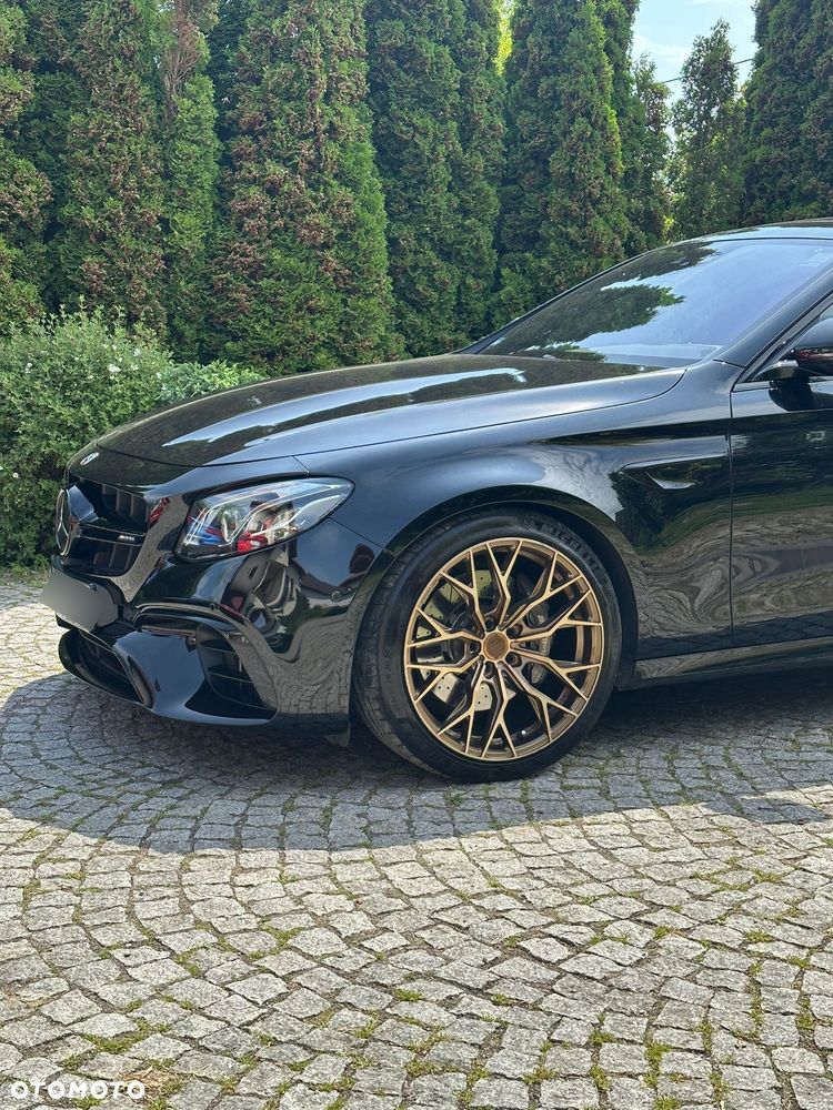 Mercedes-Benz Klasa E AMG 63 4-Matic+ - 1