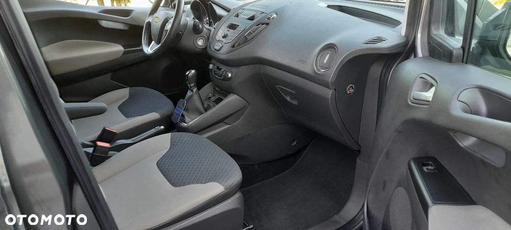 Ford Tourneo Courier 1.0 EcoBoost S&S Ambiente - 8