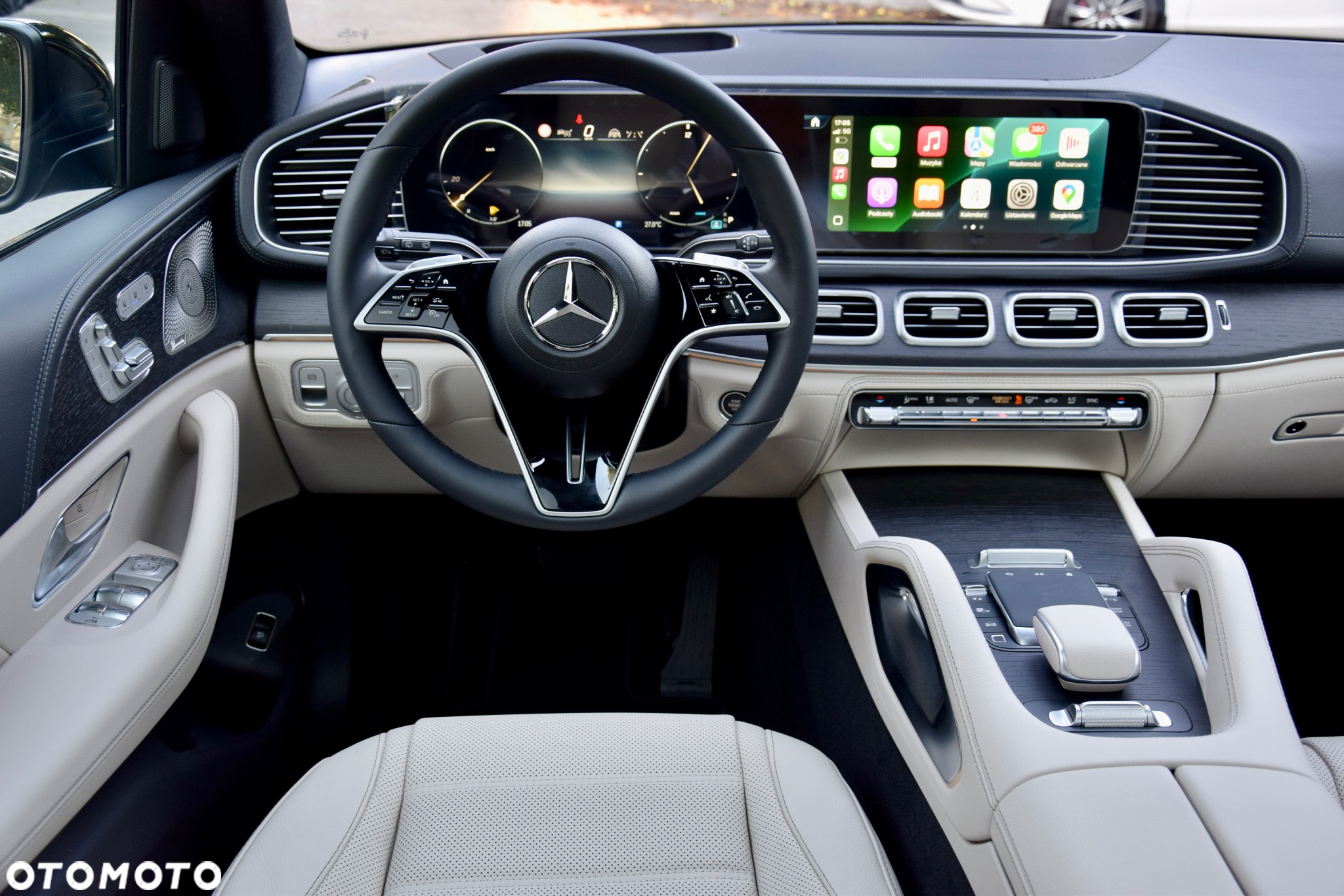 Mercedes-Benz GLE - 10