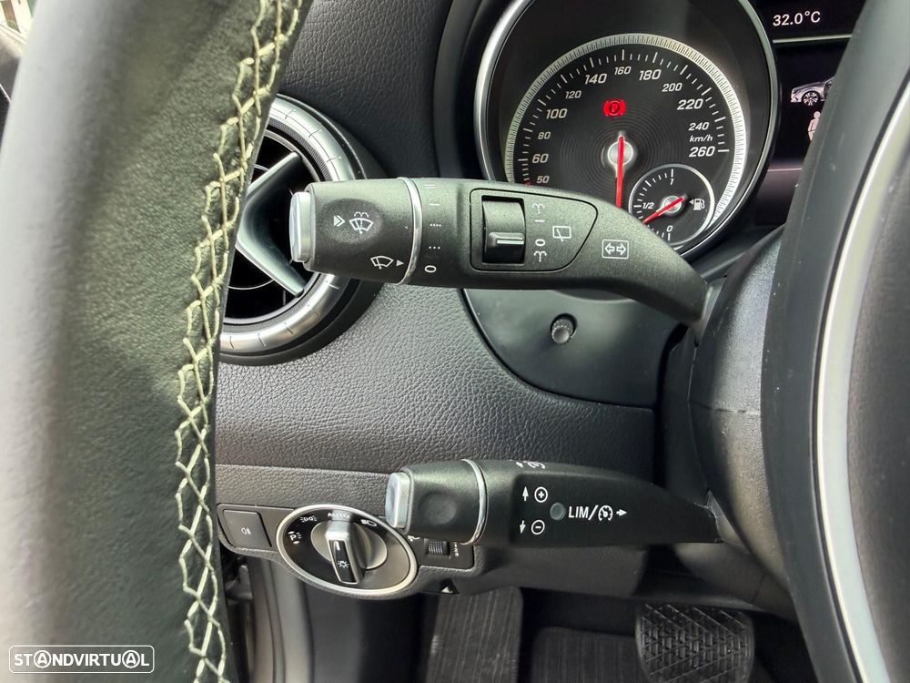 Mercedes-Benz CLA 180 d Shooting Brake Urban Aut. - 20