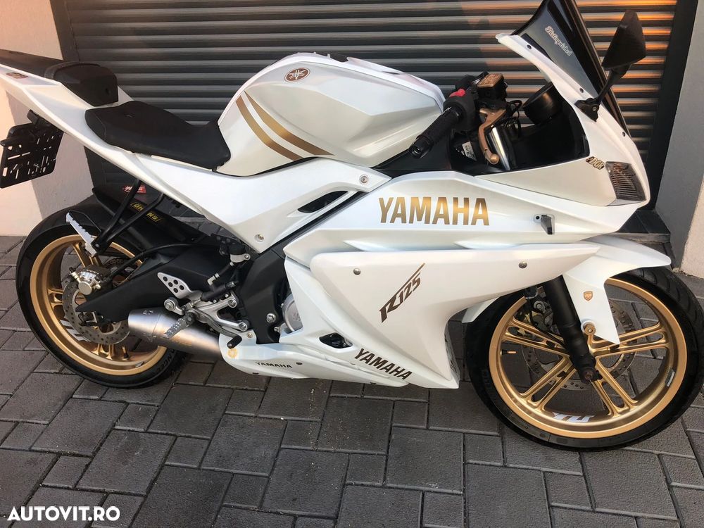 Yamaha YZF-R125 - 1