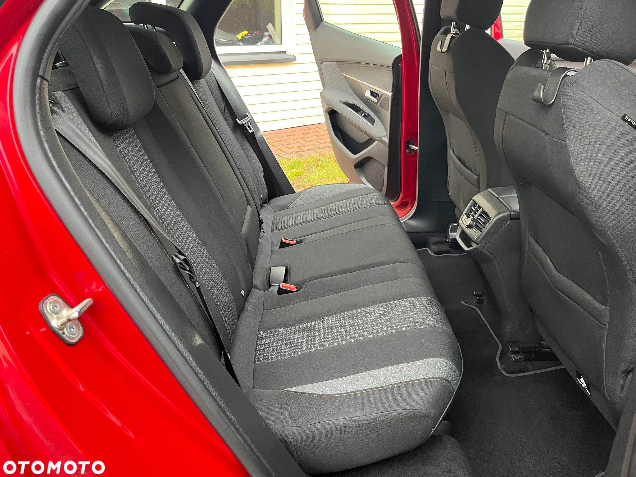 Peugeot 3008 1.2 PureTech Active Pack S&S - 20