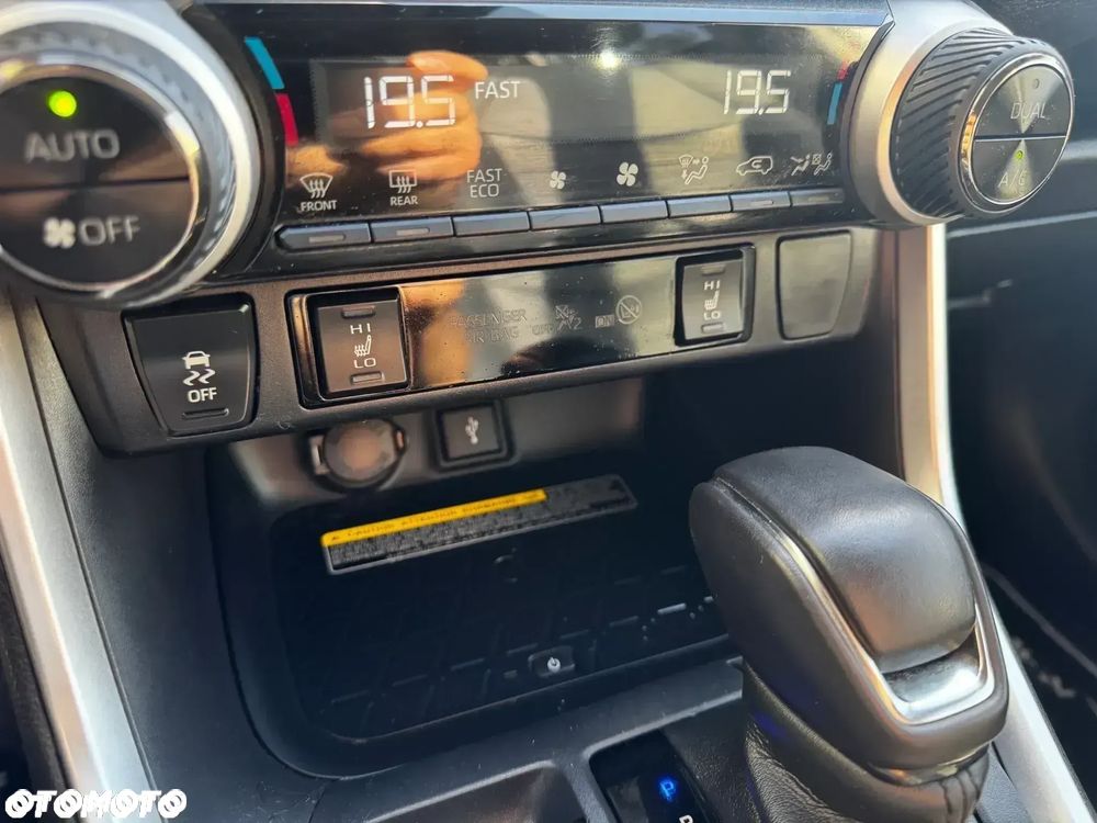 Toyota RAV4 2.5 4x4 Black Edition - 21