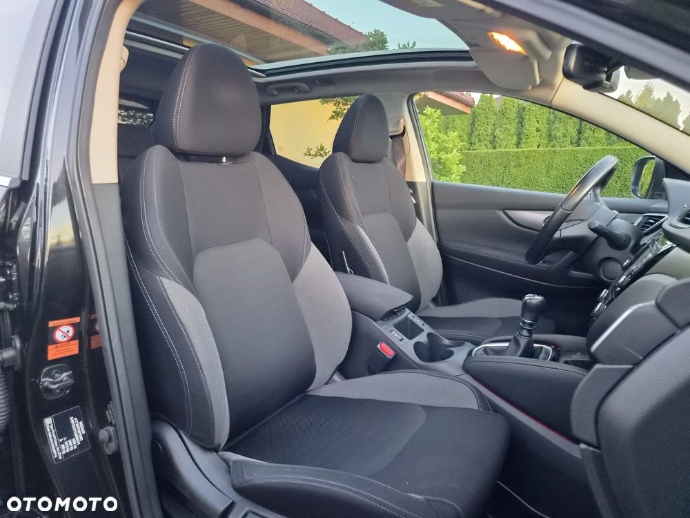 Nissan Qashqai 1.6 DIG-T N-Connecta - 21