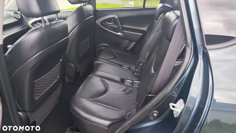 Toyota RAV4 2.2 D-4D 4x2 Travel - 11
