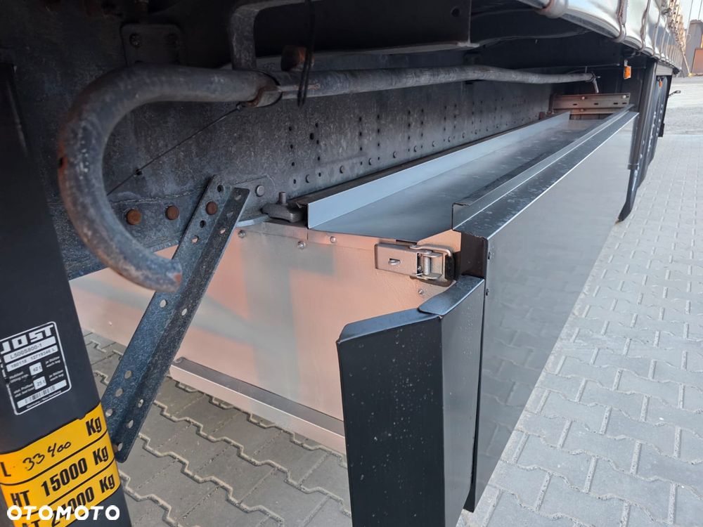Schmitz Cargobull 3 - 32