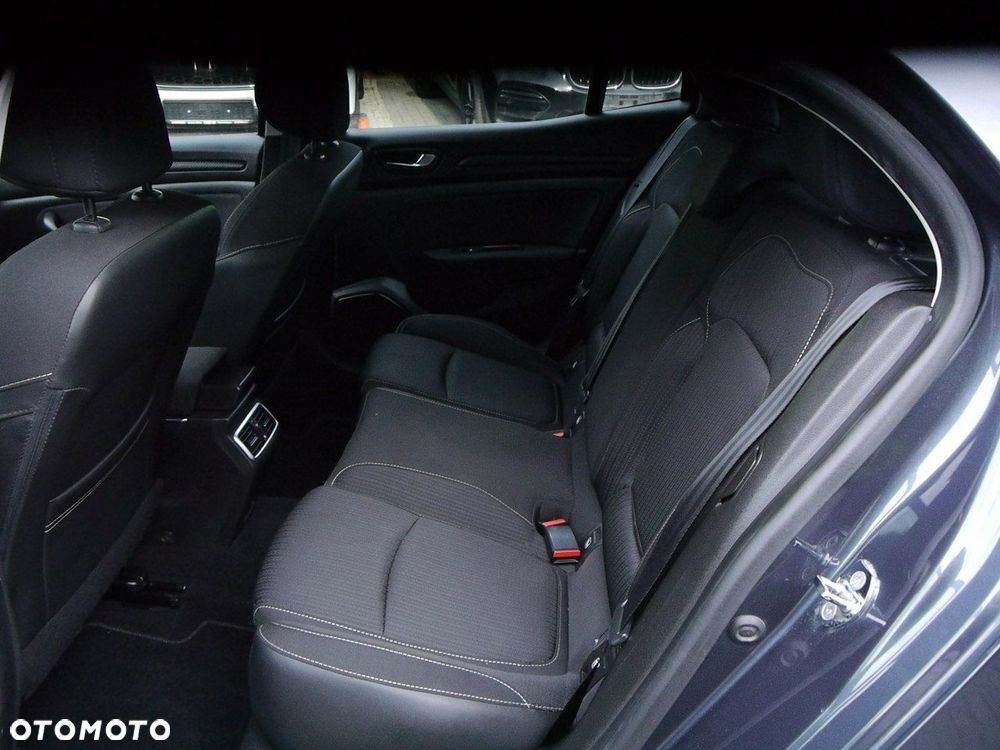 Renault Megane ENERGY TCe 140 EDC LIMITED - 31