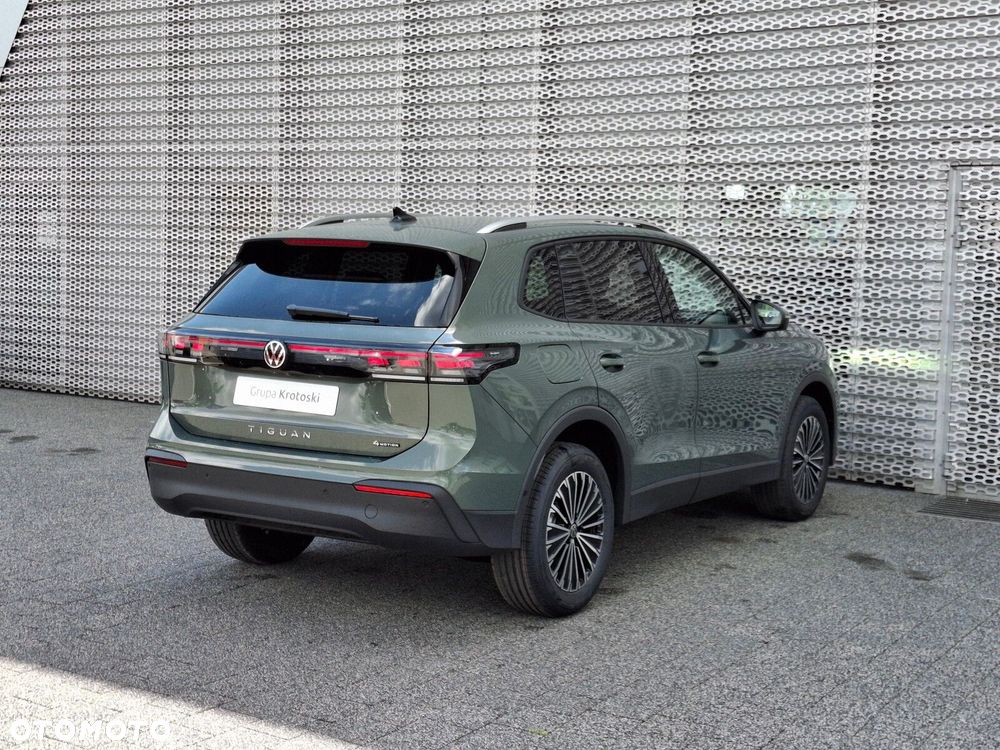 Volkswagen Tiguan - 8