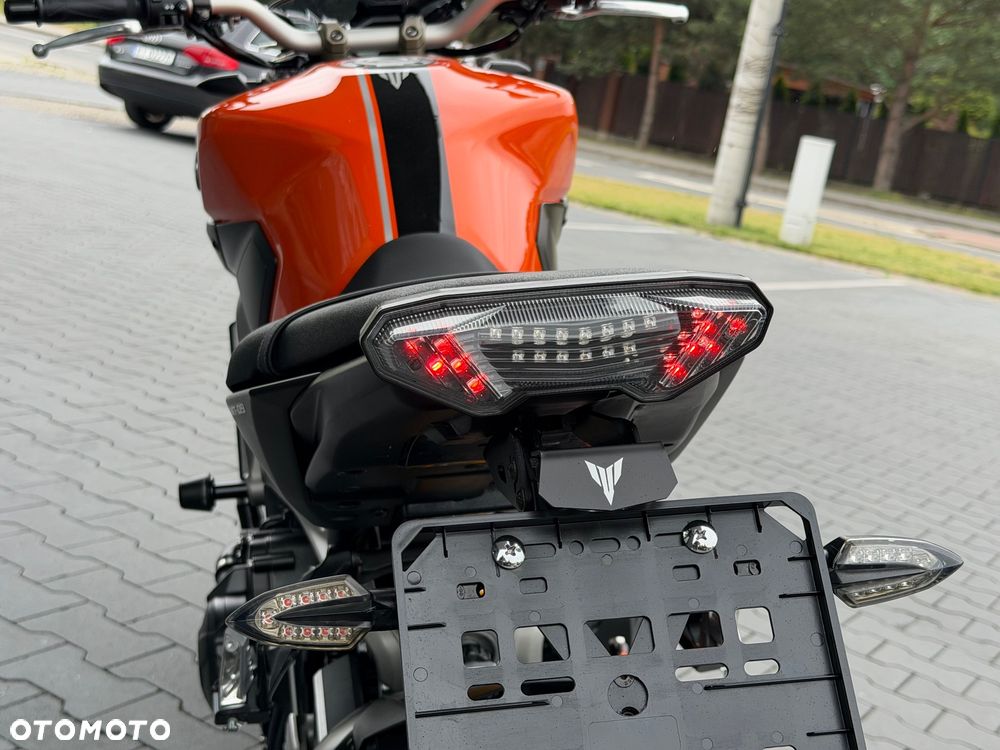 Yamaha MT - 24