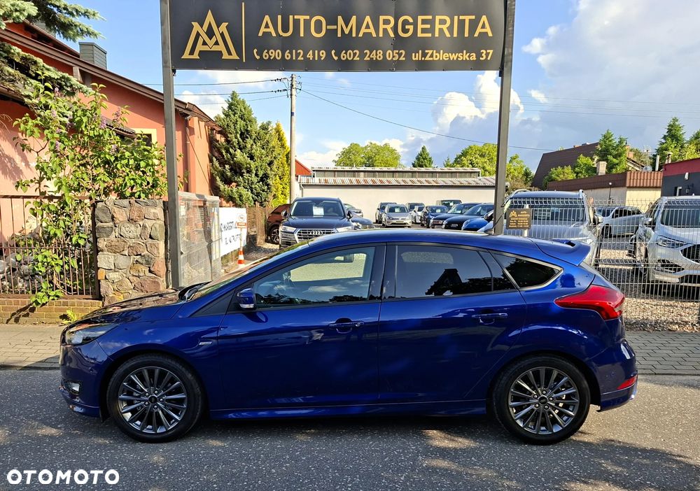 Ford Focus 1.5 EcoBlue Start-Stopp-System ST-LINE - 2