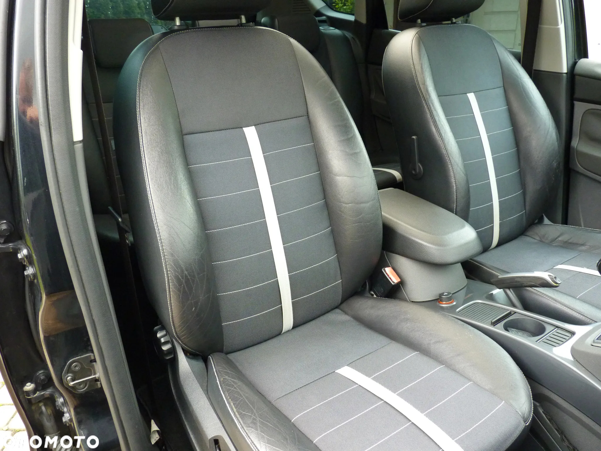 Ford Kuga 2.0 TDCi Titanium - 6
