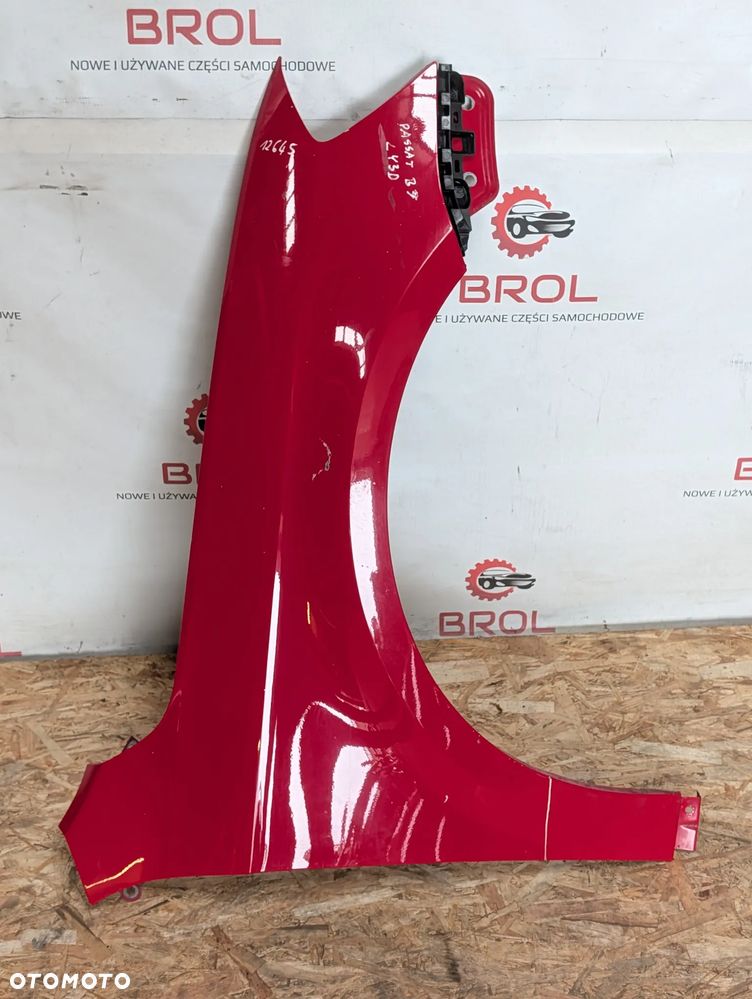 BŁOTNIK PRZEDNI PRAWY VW PASSAT B7 LY3D - 1