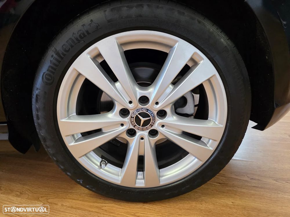 Mercedes-Benz A 180 d Urban - 22