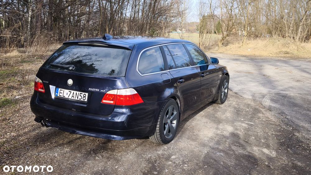 BMW Seria 5 525xi - 2