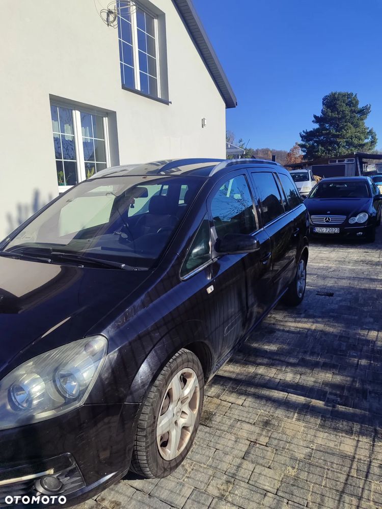 Opel Zafira 1.9 CDTI Cosmo - 3