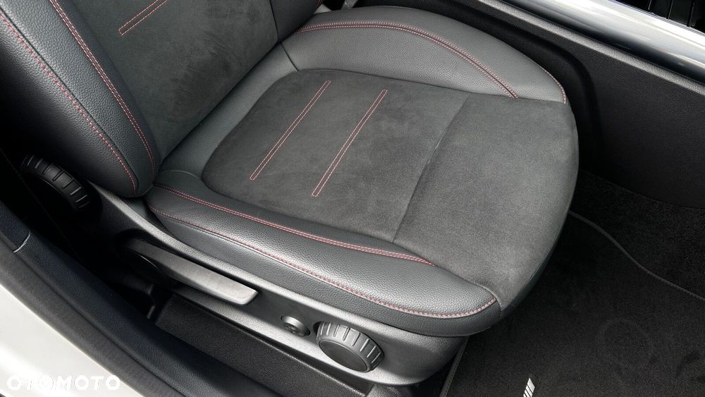 Mercedes-Benz GLA 200 mHEV AMG Line 7G-DCT - 24