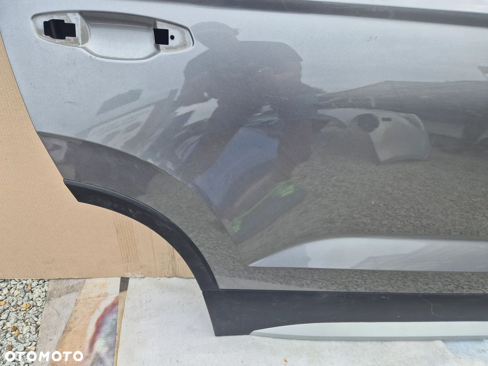 Seat Ateca drzwi tylne prawe.Listwa. - 6
