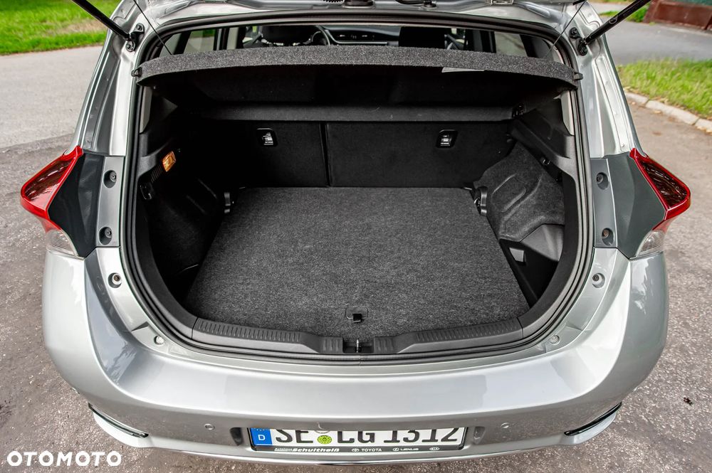 Toyota Auris Hybrid 135 Premium - 31
