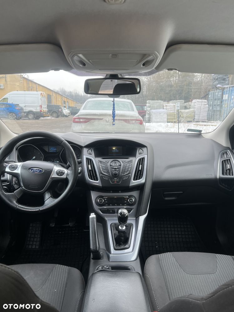 Ford Focus 1.6 TDCi Ambiente Start - 10