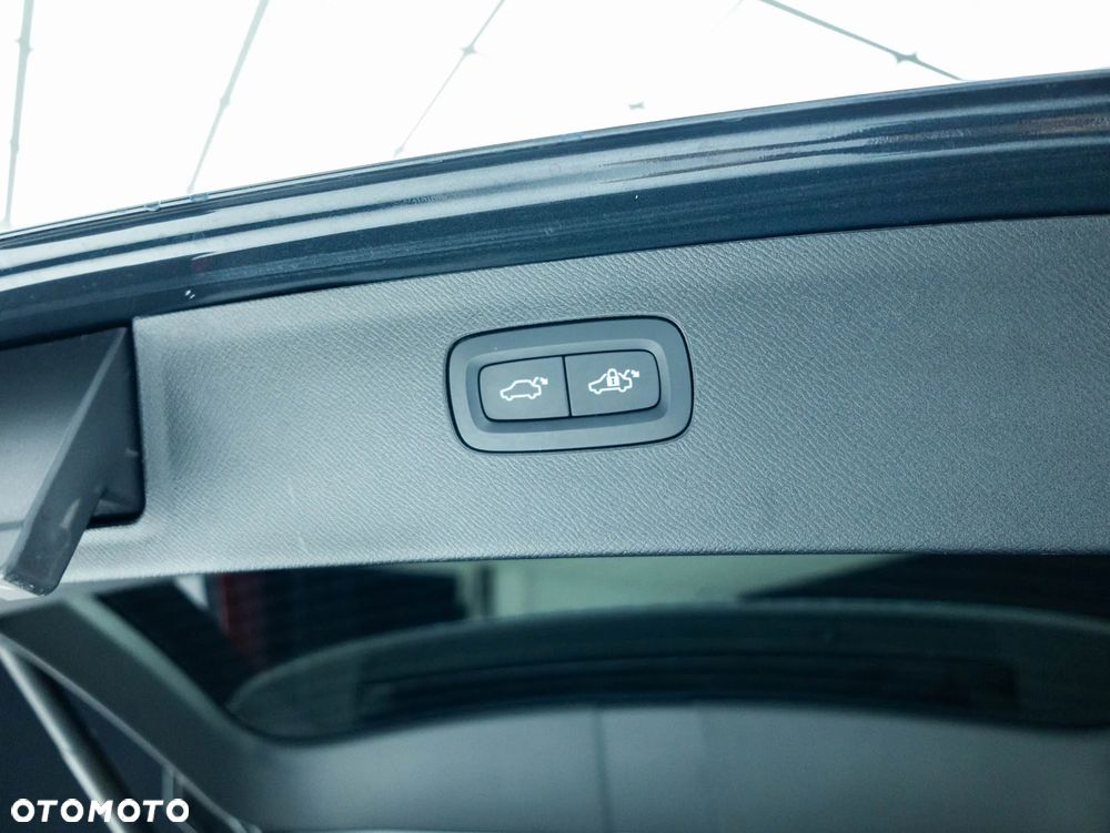 Volvo XC 90 - 16