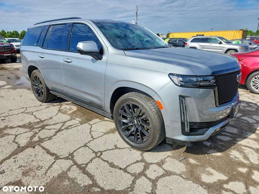 Cadillac Escalade - 5
